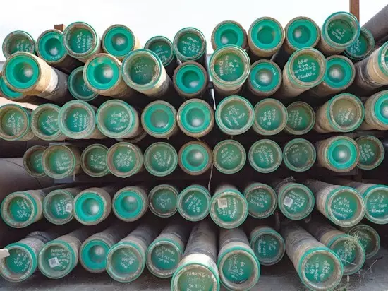 kútbéléscső (API)