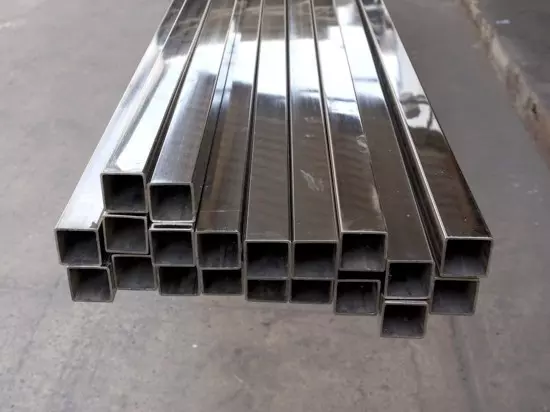 rozsdamentes zártszelvény, saválló